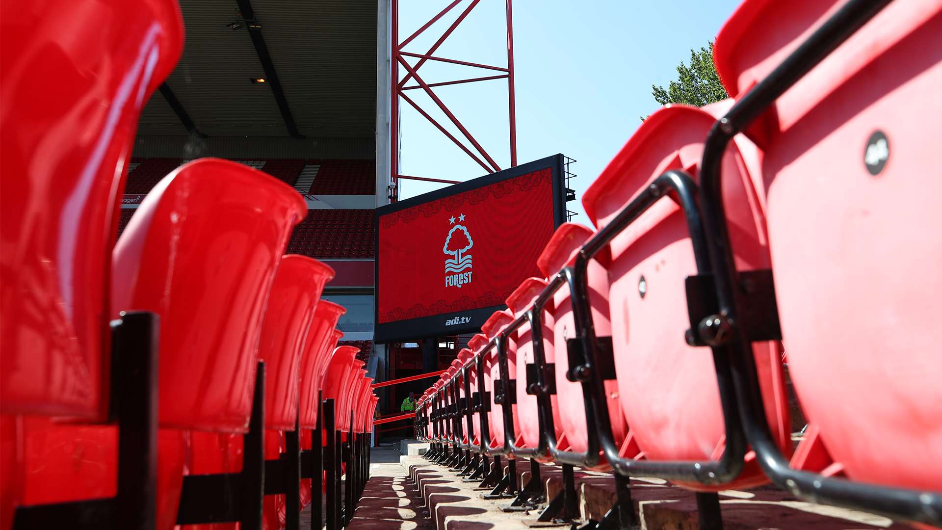 及足球课以 及足球课以