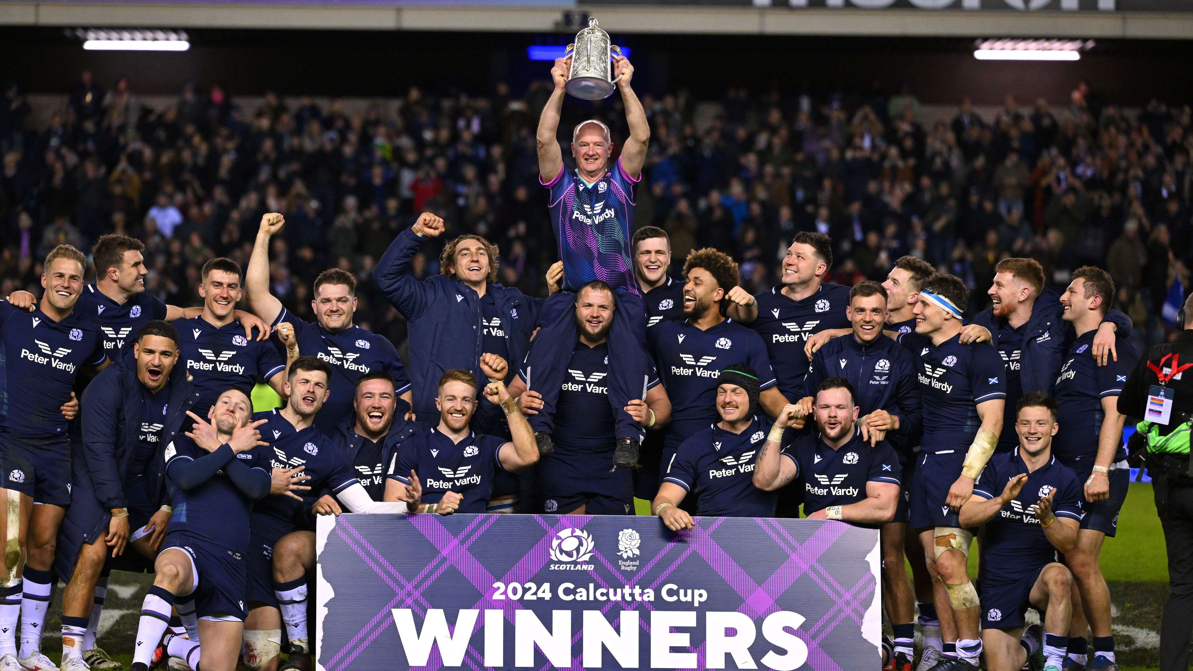 欧洲杯黑马冷门盘点：希腊神话领衔 英法德频出冷.